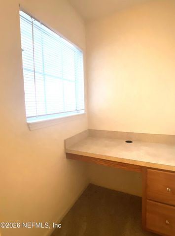 8550 ARGYLE BUSINESS Loop 906, Jacksonville, FL 32244