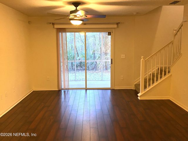 8550 ARGYLE BUSINESS Loop 906, Jacksonville, FL 32244