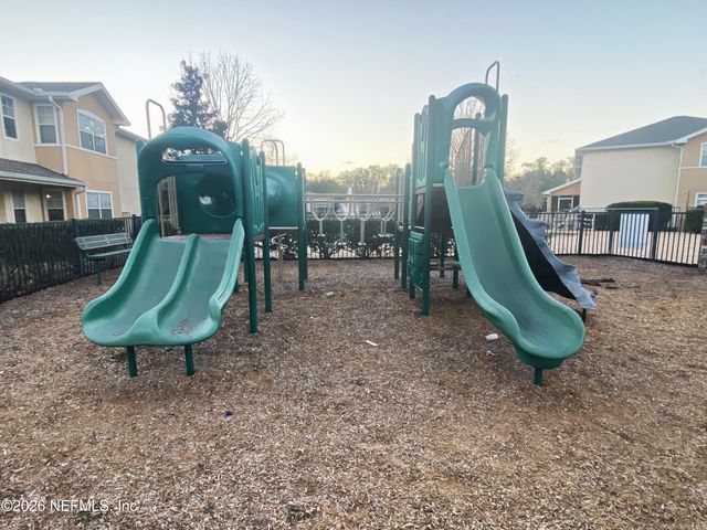 8550 ARGYLE BUSINESS Loop 906, Jacksonville, FL 32244