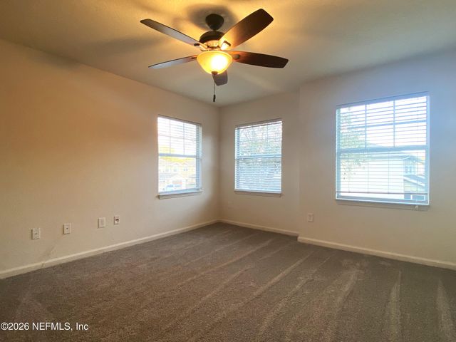 8550 ARGYLE BUSINESS Loop 906, Jacksonville, FL 32244