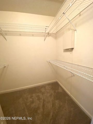 8550 ARGYLE BUSINESS Loop 906, Jacksonville, FL 32244