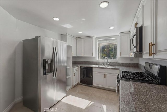 20362 Rue Crevier 605, Canyon Country, CA 91351