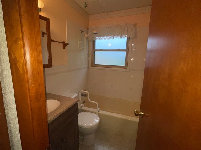 11609 18th Street, Milan, IL 61264