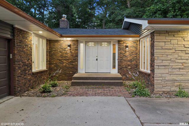 27339 SHERRY ANN Court, Donahue, IA 52746