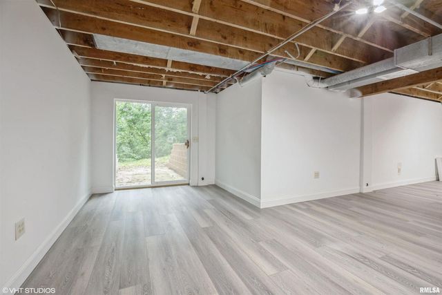 27339 SHERRY ANN Court, Donahue, IA 52746