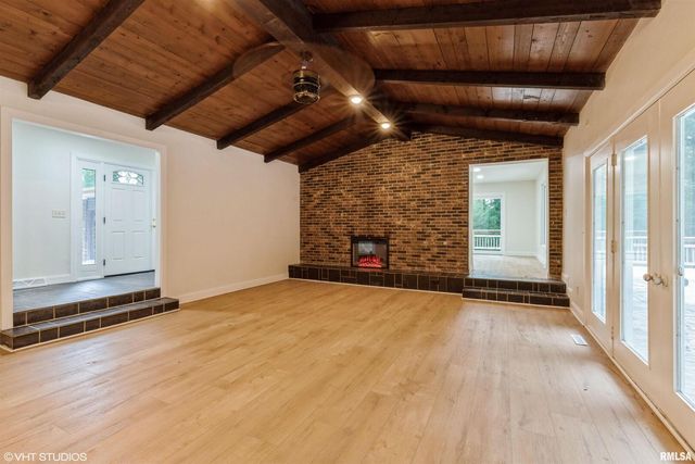 27339 SHERRY ANN Court, Donahue, IA 52746