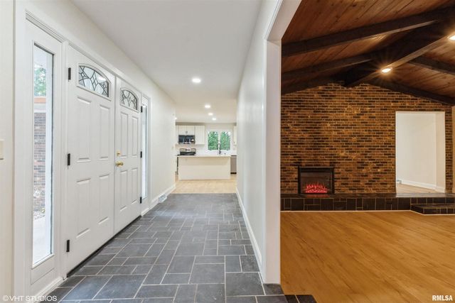 27339 SHERRY ANN Court, Donahue, IA 52746