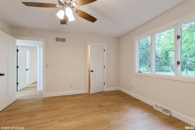 27339 SHERRY ANN Court, Donahue, IA 52746