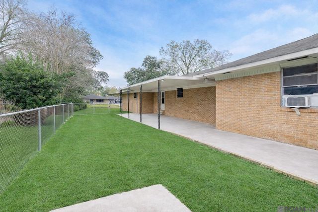 924 Valcour Dr, Baton Rouge, LA 70806