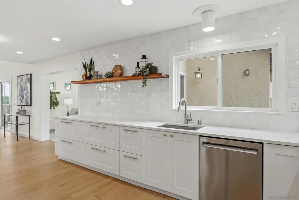 Image 19 of property listing at 12306 Katydid, San Diego, CA 92129