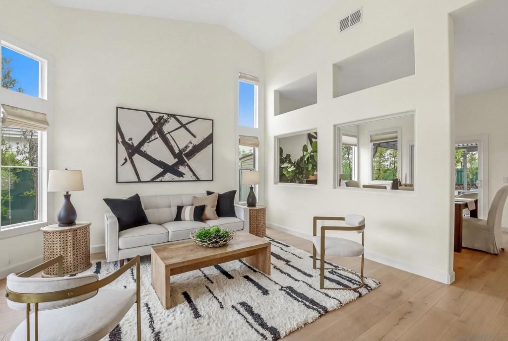 Image 6 of property listing at 12306 Katydid, San Diego, CA 92129