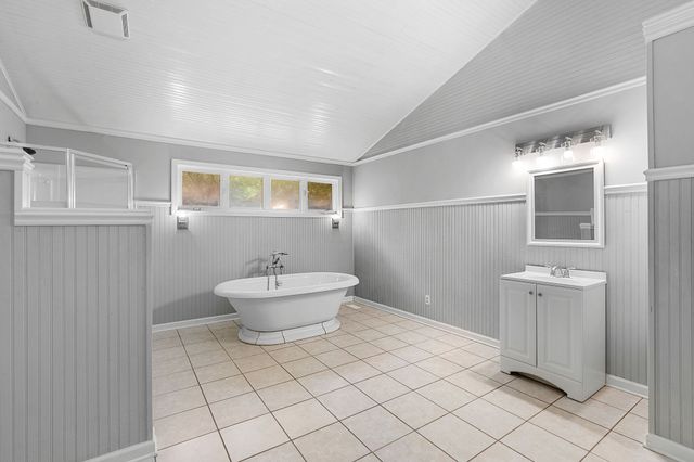 440 Cunningham Ln, Clarksville, TN 37042