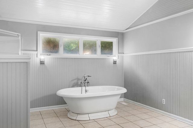 440 Cunningham Ln, Clarksville, TN 37042