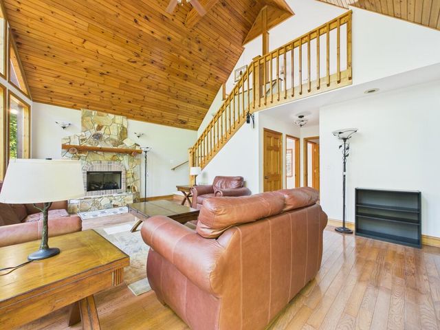 121 High Ridge Road, Murphy, NC 28906