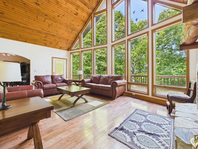 121 High Ridge Road, Murphy, NC 28906