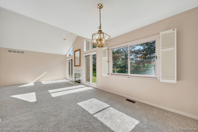 6172 Westbrooke Drive, West Bloomfield, MI 48322