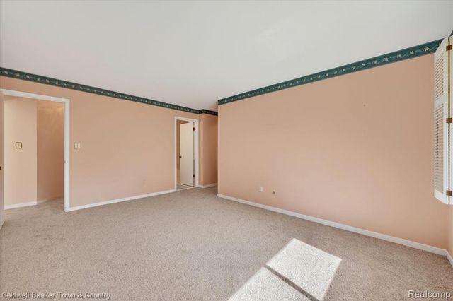 6172 Westbrooke Drive, West Bloomfield, MI 48322