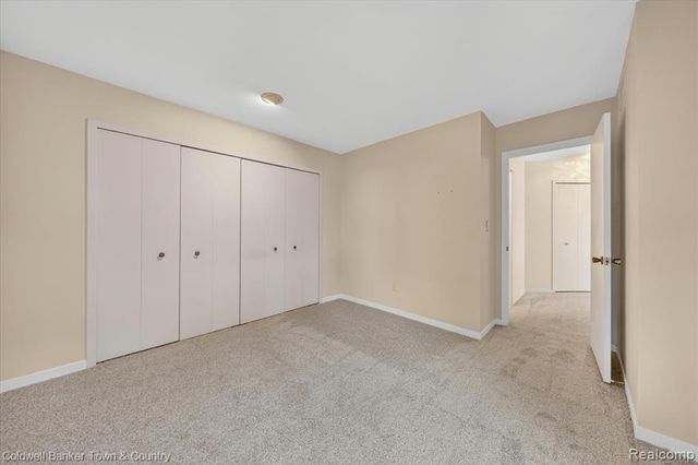 6172 Westbrooke Drive, West Bloomfield, MI 48322