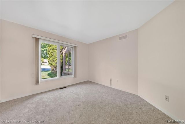 6172 Westbrooke Drive, West Bloomfield, MI 48322