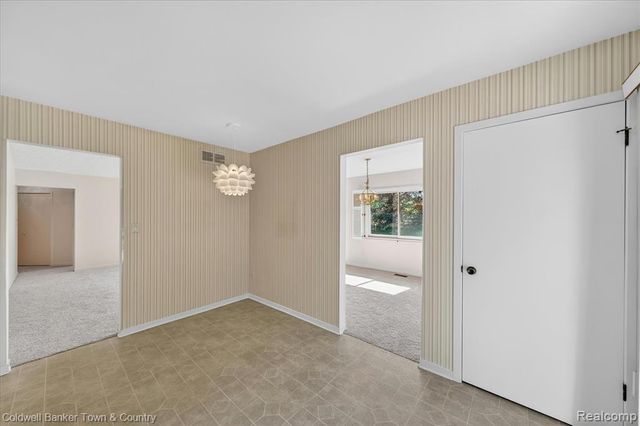 6172 Westbrooke Drive, West Bloomfield, MI 48322