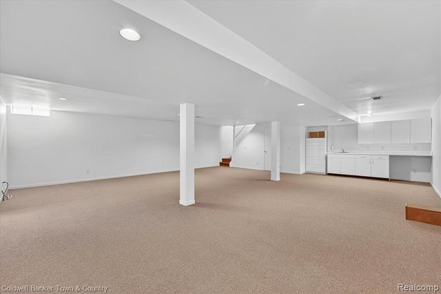 6172 Westbrooke Drive, West Bloomfield, MI 48322