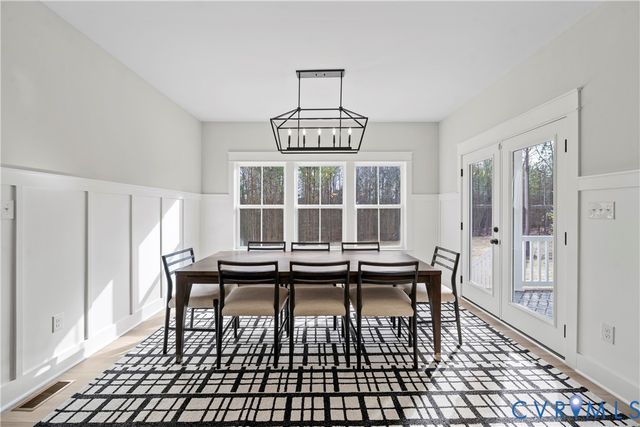 9016 Santee Ln, Hanover, VA 23111