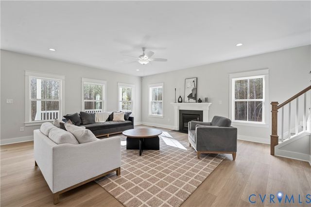 9016 Santee Ln, Hanover, VA 23111