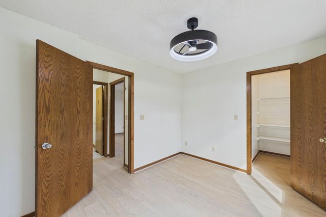 6665 13th Street Court N, Oakdale, MN 55128