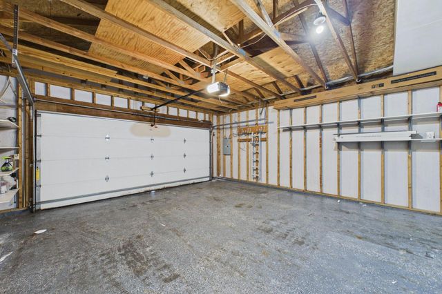 6665 13th Street Court N, Oakdale, MN 55128
