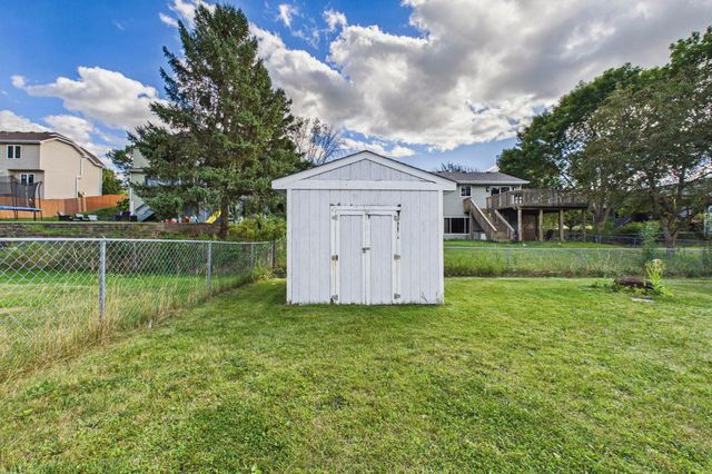 6665 13th Street Court N, Oakdale, MN 55128