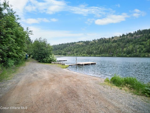 26370 S HINDS DR, St. Maries, ID 83861