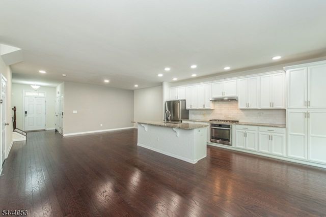 11 ALBERT CT, Randolph Twp., NJ 07869