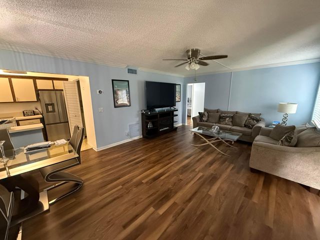 301 PINE RIDGE Circle B-1, Greenacres, FL 33463