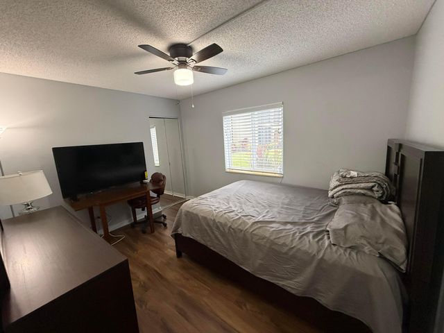 301 PINE RIDGE Circle B-1, Greenacres, FL 33463