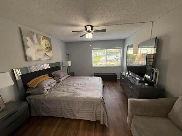 301 PINE RIDGE Circle B-1, Greenacres, FL 33463