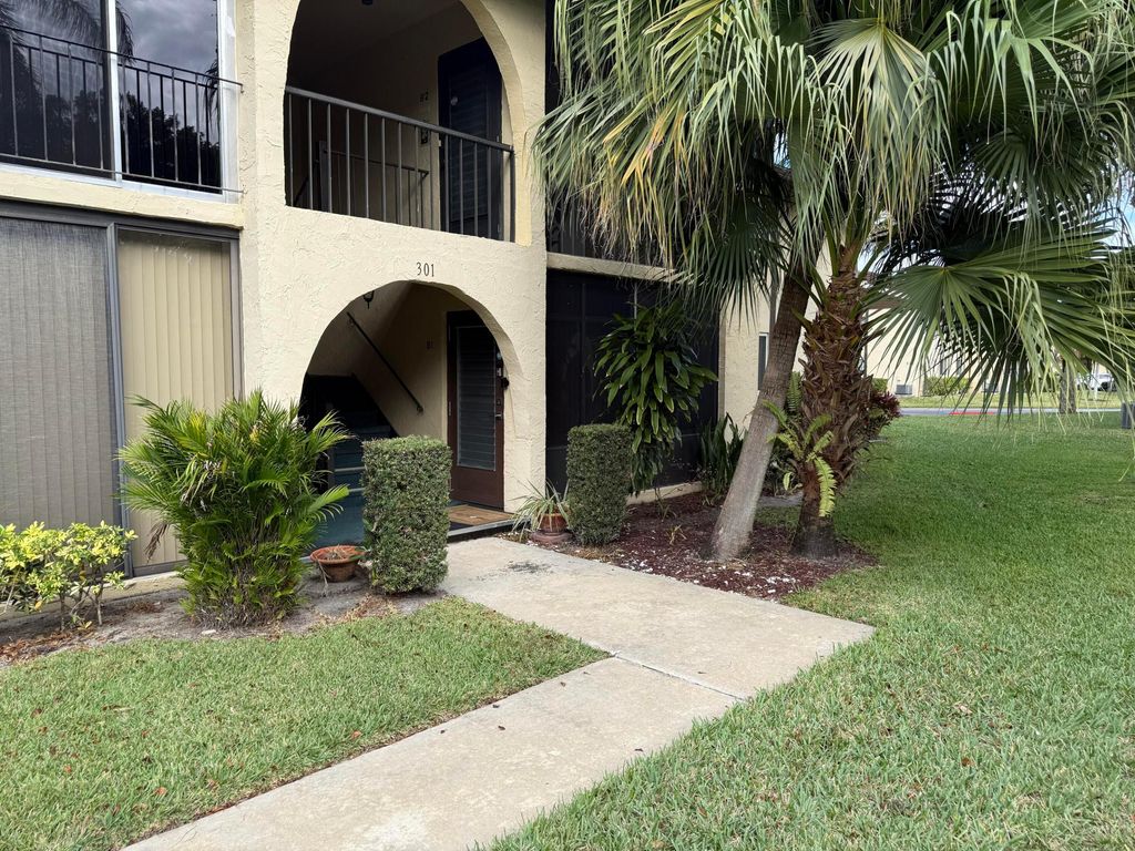 301 PINE RIDGE Circle B-1, Greenacres, FL 33463