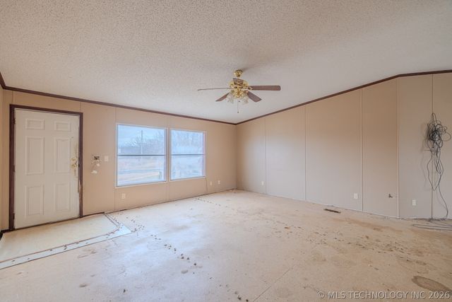 27757 W 41st Street S, Mannford, OK 74044