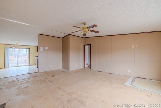 27757 W 41st Street S, Mannford, OK 74044