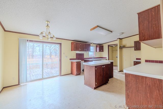 27757 W 41st Street S, Mannford, OK 74044