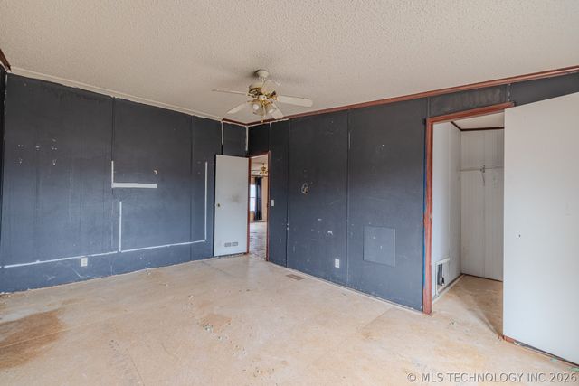 27757 W 41st Street S, Mannford, OK 74044