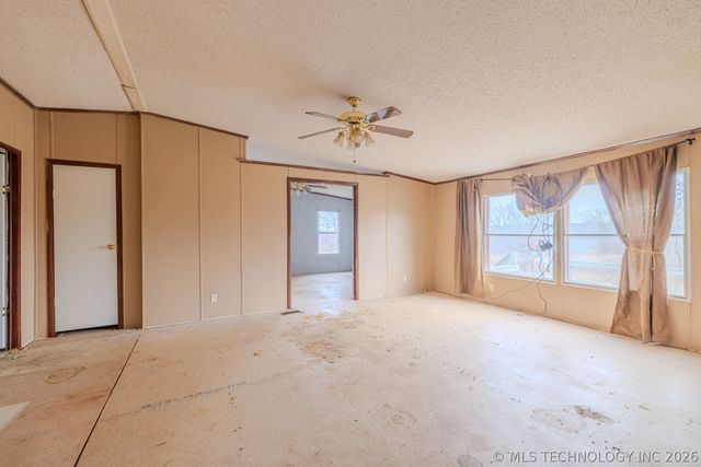 27757 W 41st Street S, Mannford, OK 74044