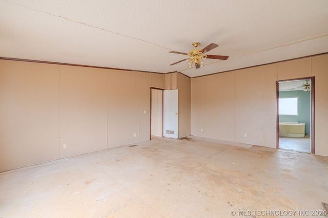 27757 W 41st Street S, Mannford, OK 74044