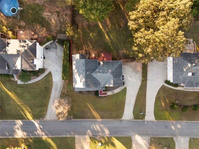 250 Sable Trace Drive, Acworth, GA 30102