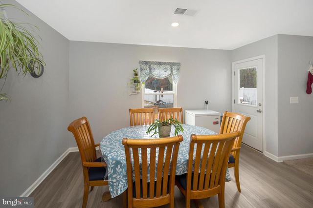 17086 ROLLINS ROAD, Bowling Green, VA 22427