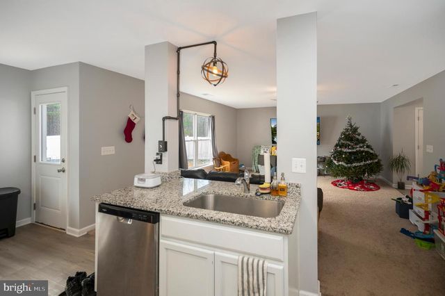 17086 ROLLINS ROAD, Bowling Green, VA 22427