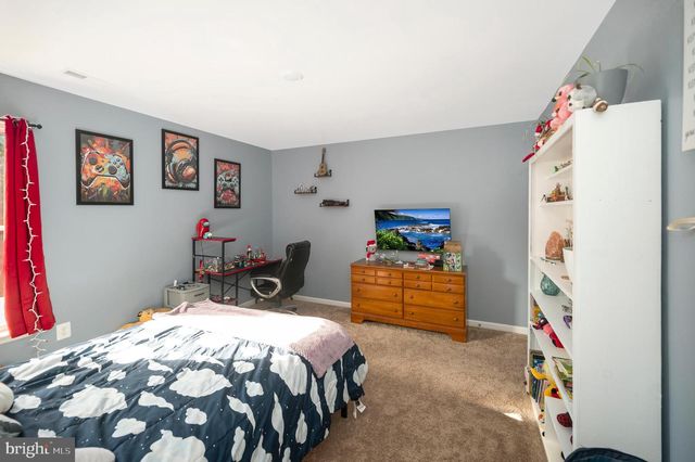 17086 ROLLINS ROAD, Bowling Green, VA 22427