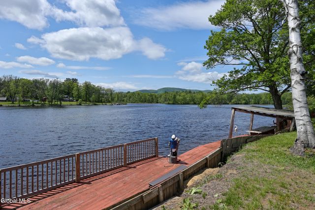 18 Hudson View Lane, Queensbury, NY 12804