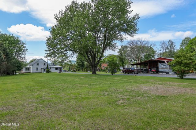 18 Hudson View Lane, Queensbury, NY 12804