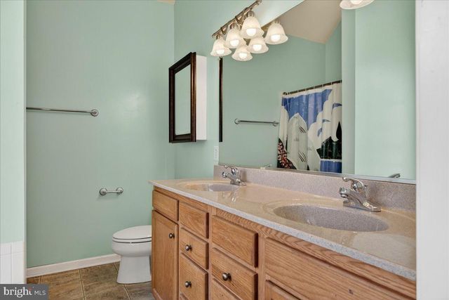 18 CHICKASAW PL, Palmyra, VA 22963