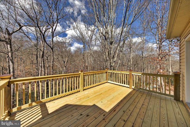 18 CHICKASAW PL, Palmyra, VA 22963